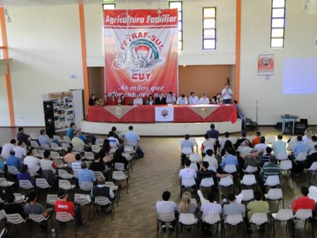 Entidades ligadas a agricultura familiar participam de Plenária Sul